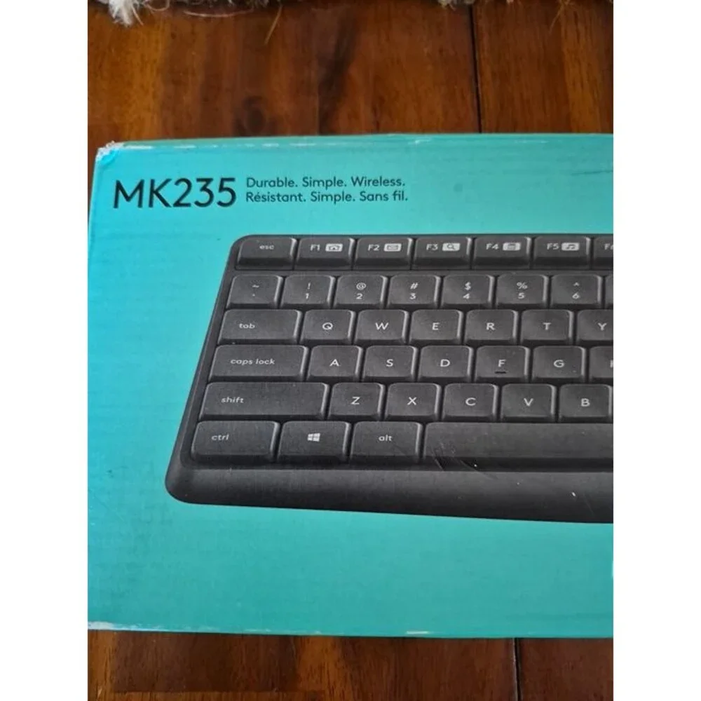Logitech Simple Wireless mouse and keyboard NEW!!!